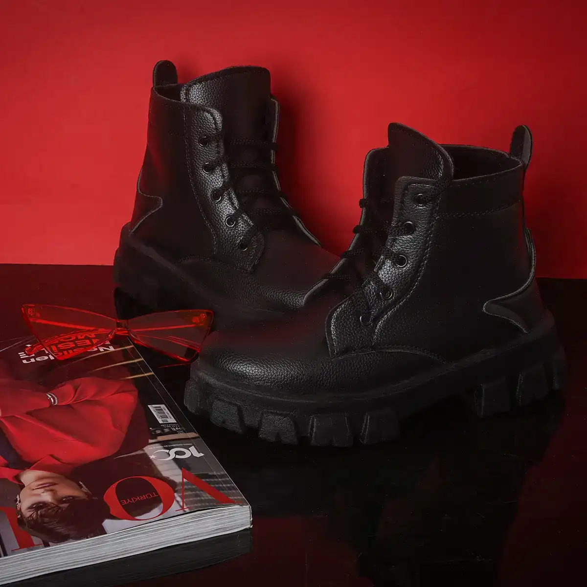 نیم بوت زنانه مشکی مدل 2 Roxana